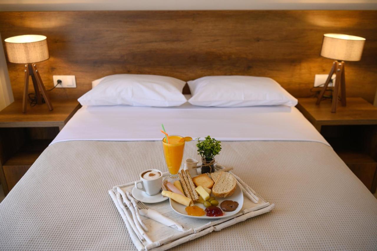 Olympic Hotel Moirai ภายนอก รูปภาพ